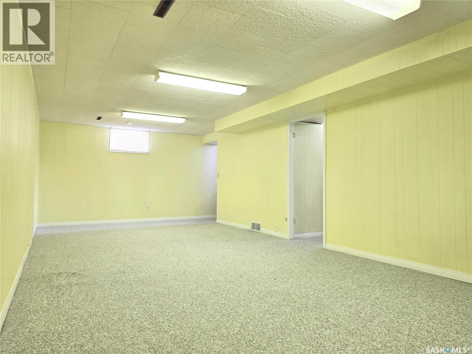 274 10th Avenue W, Melville, Saskatchewan  S0A 2P0 - Photo 32 - SK031029