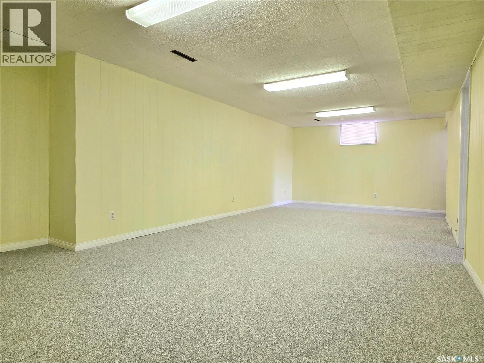 274 10th Avenue W, Melville, Saskatchewan  S0A 2P0 - Photo 33 - SK031029