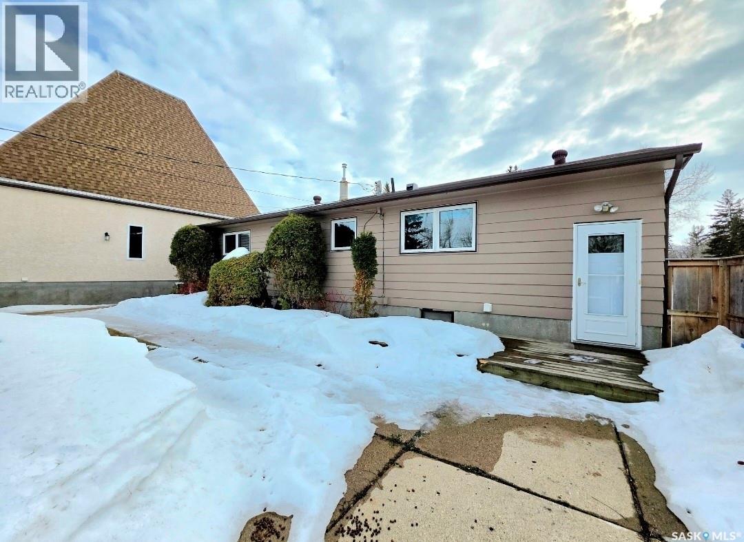 274 10th Avenue W, Melville, Saskatchewan  S0A 2P0 - Photo 4 - SK031029