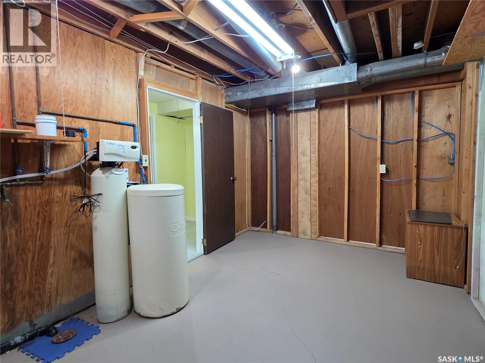 274 10th Avenue W, Melville, Saskatchewan  S0A 2P0 - Photo 42 - SK031029