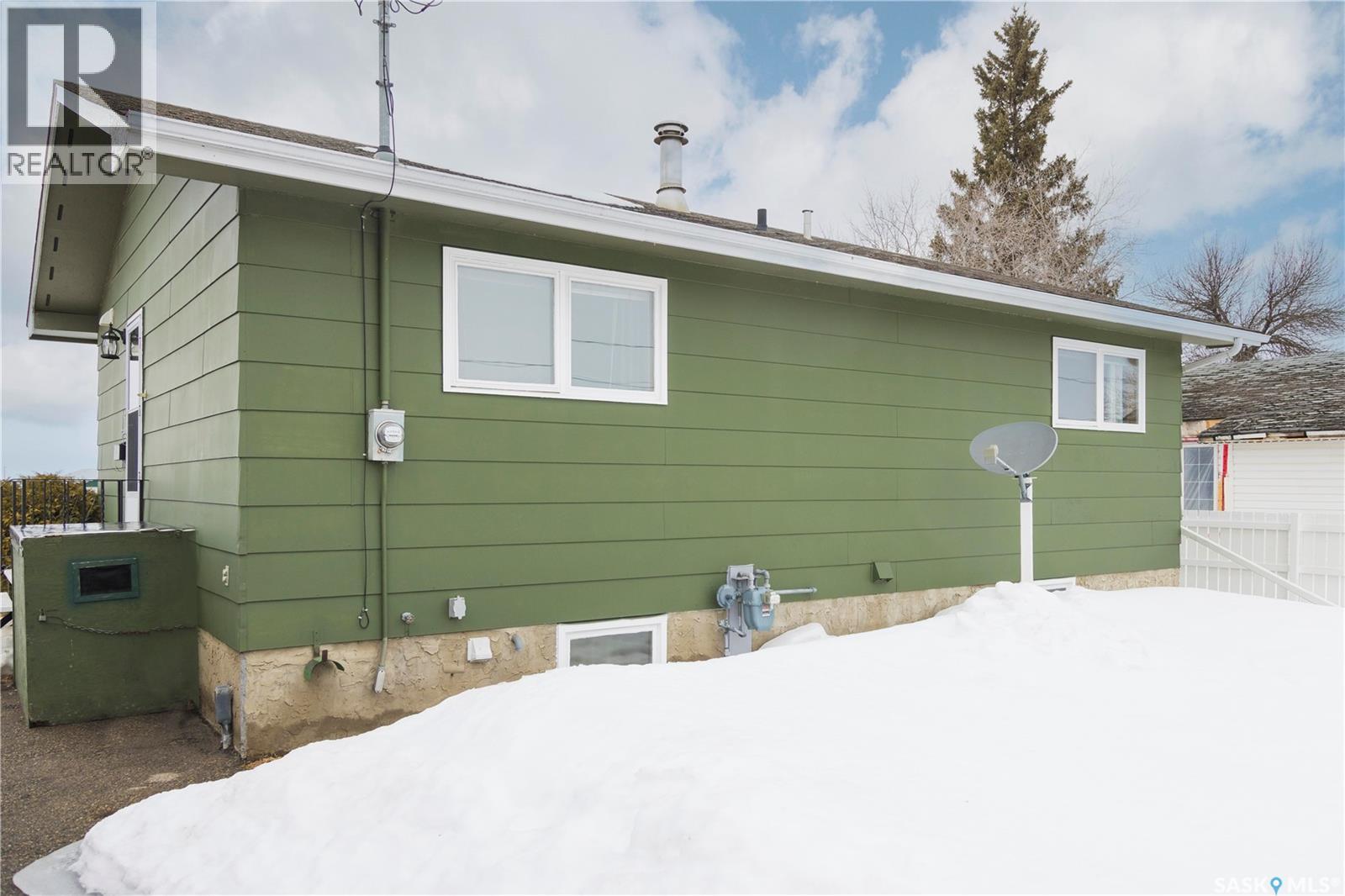 325 7th Street, Duck Lake, Saskatchewan  S0K 1J0 - Photo 25 - SK031024