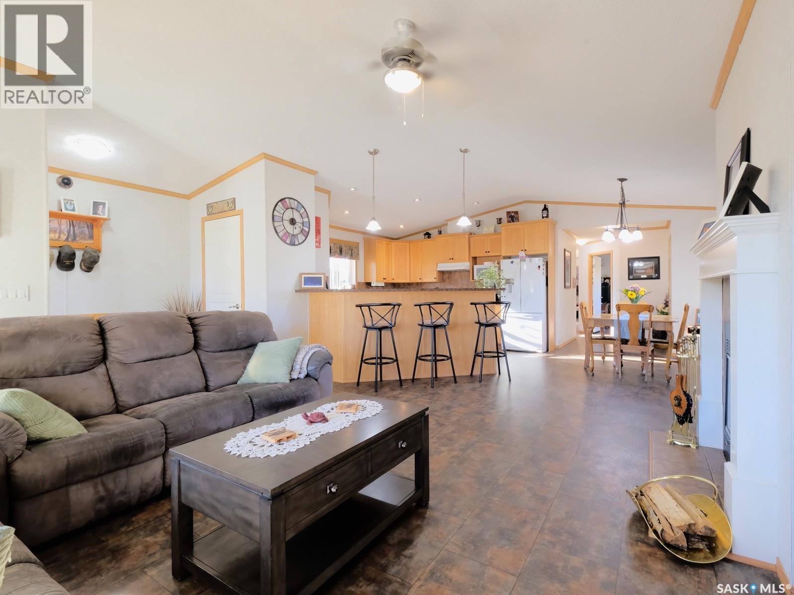 10 Prairie View Crescent, Rosetown, Saskatchewan  S0L 2V0 - Photo 11 - SK031001