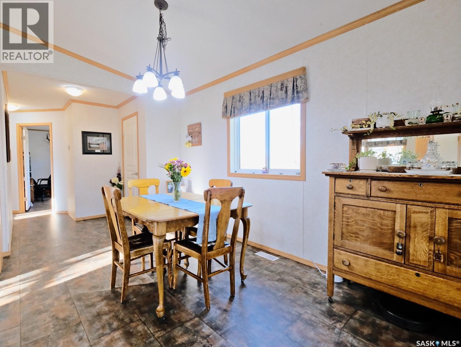 10 Prairie View Crescent, Rosetown, Saskatchewan  S0L 2V0 - Photo 13 - SK031001