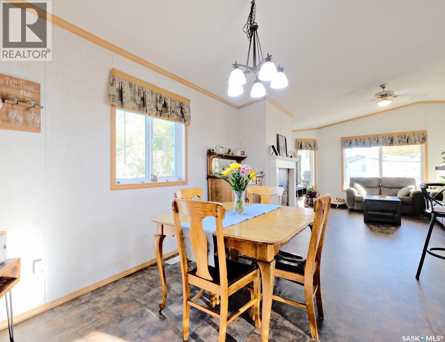 10 Prairie View Crescent, Rosetown, Saskatchewan  S0L 2V0 - Photo 14 - SK031001