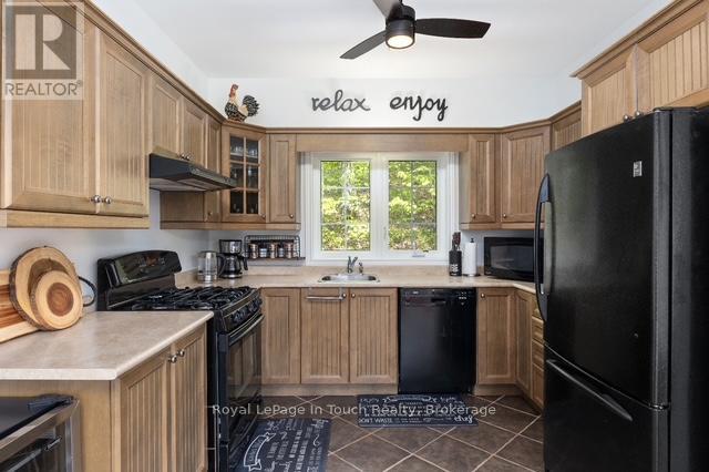 157 Farlain Lake Road W, Tiny, Ontario  L9M 0B9 - Photo 22 - S12861868