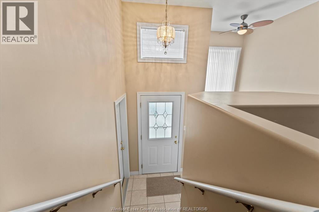 2538 Duneshill, Windsor, Ontario  N8P 1Y2 - Photo 4 - 26005975