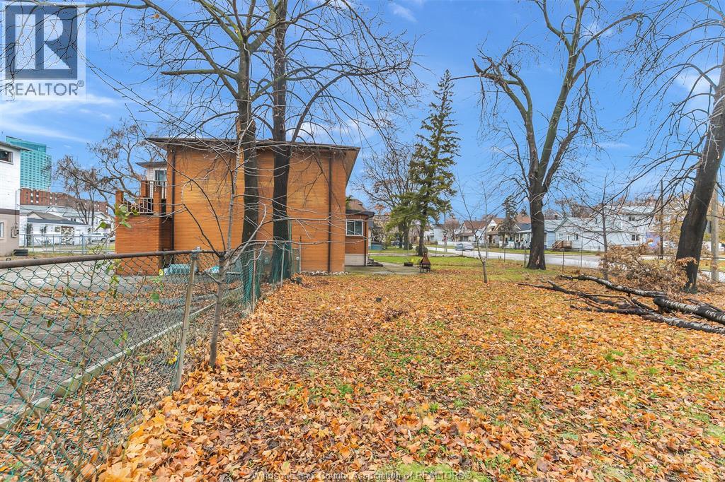 509 Aylmer Avenue Unit# Main, Windsor, Ontario  N9A 1T7 - Photo 7 - 26005969