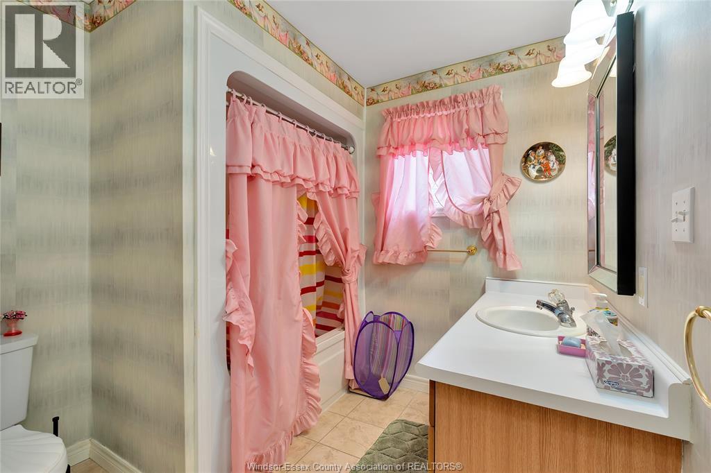 12721 Northfield Way, Tecumseh, Ontario N8N 4W8 - Photo 11 - 26005937