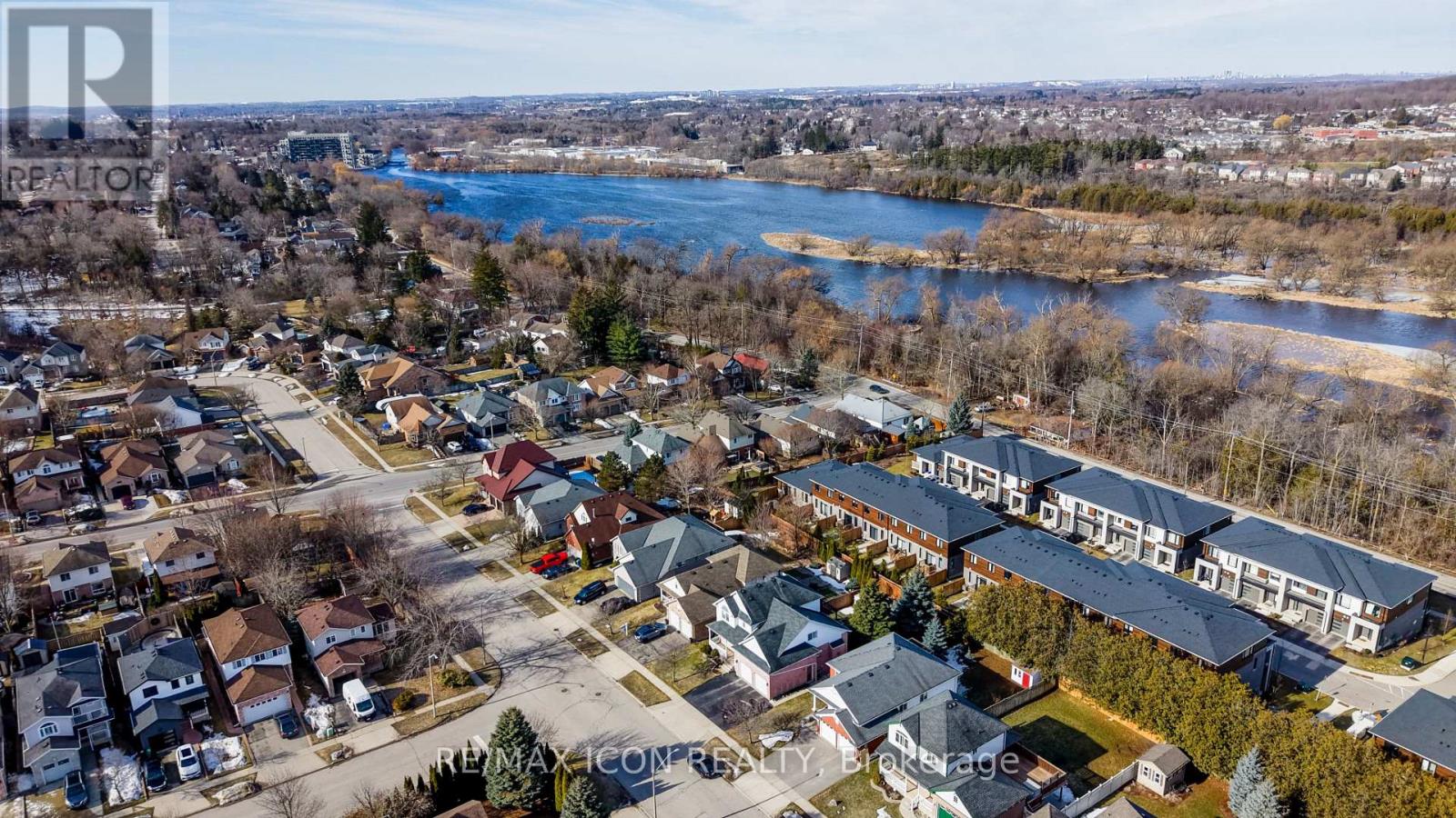 84 Endeavour Drive, Cambridge, Ontario  N3C 4C2 - Photo 39 - X12909412