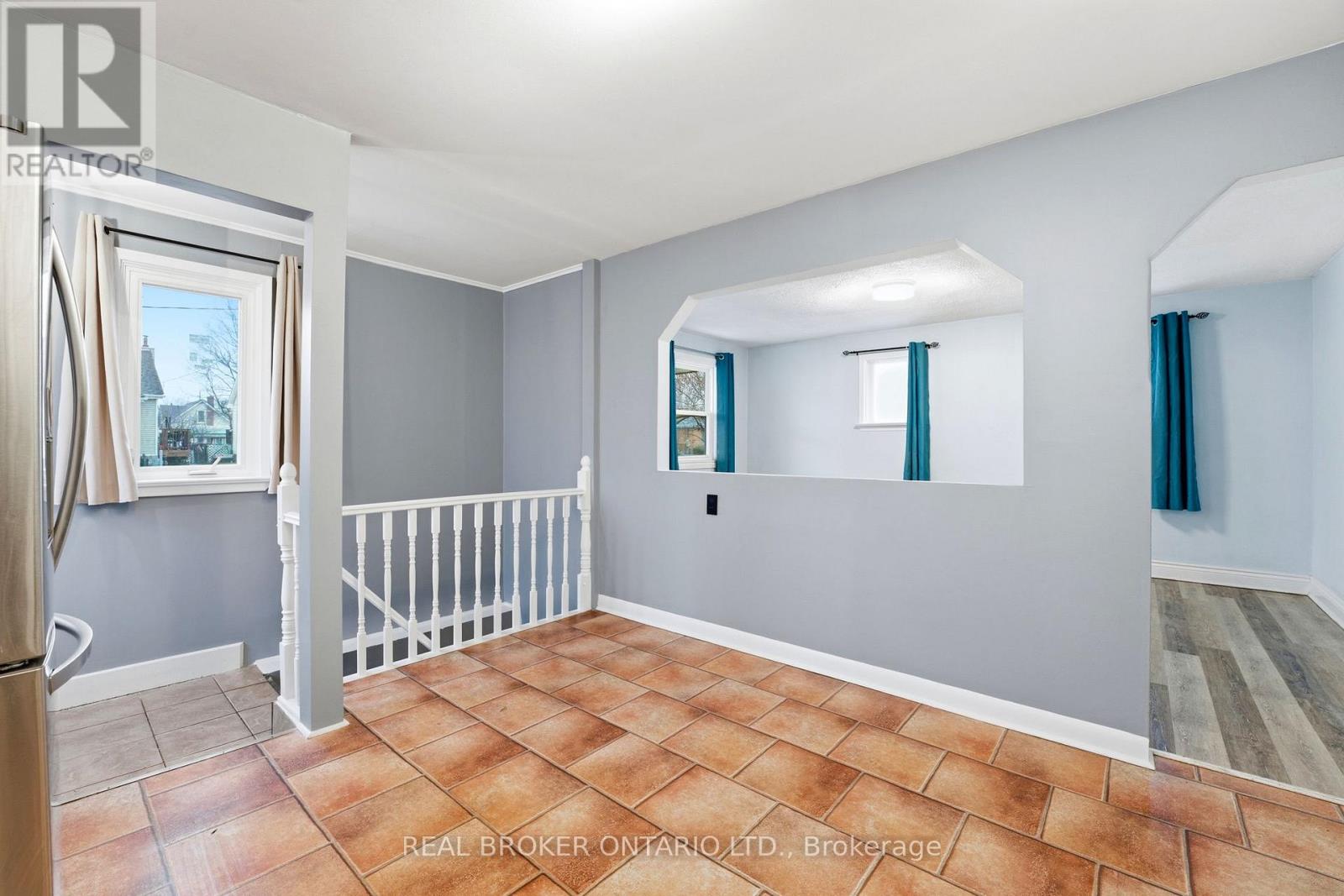 9 Mercer Road, Cambridge, Ontario  N1R 5A6 - Photo 7 - X12909478