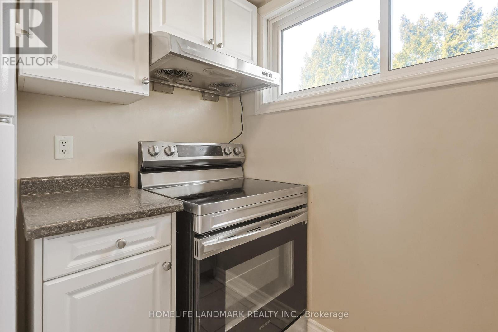 28 - 35 Breckenridge Drive, Kitchener, Ontario  N2B 3H5 - Photo 14 - X12909554