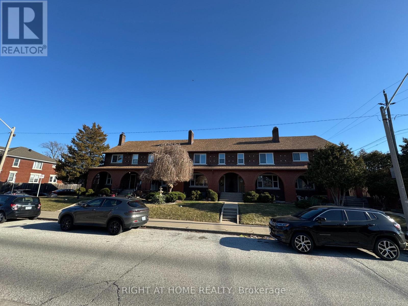 655-91 GILES BOULEVARD, Windsor, Ontario