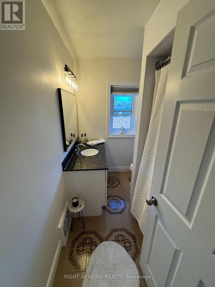 655-91 Giles Boulevard, Windsor, Ontario  N9A 4E3 - Photo 15 - X12909558