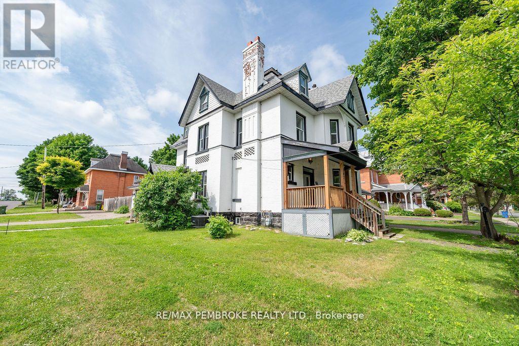 502 Mary Street, Pembroke, Ontario  K8A 5X1 - Photo 6 - X12372734