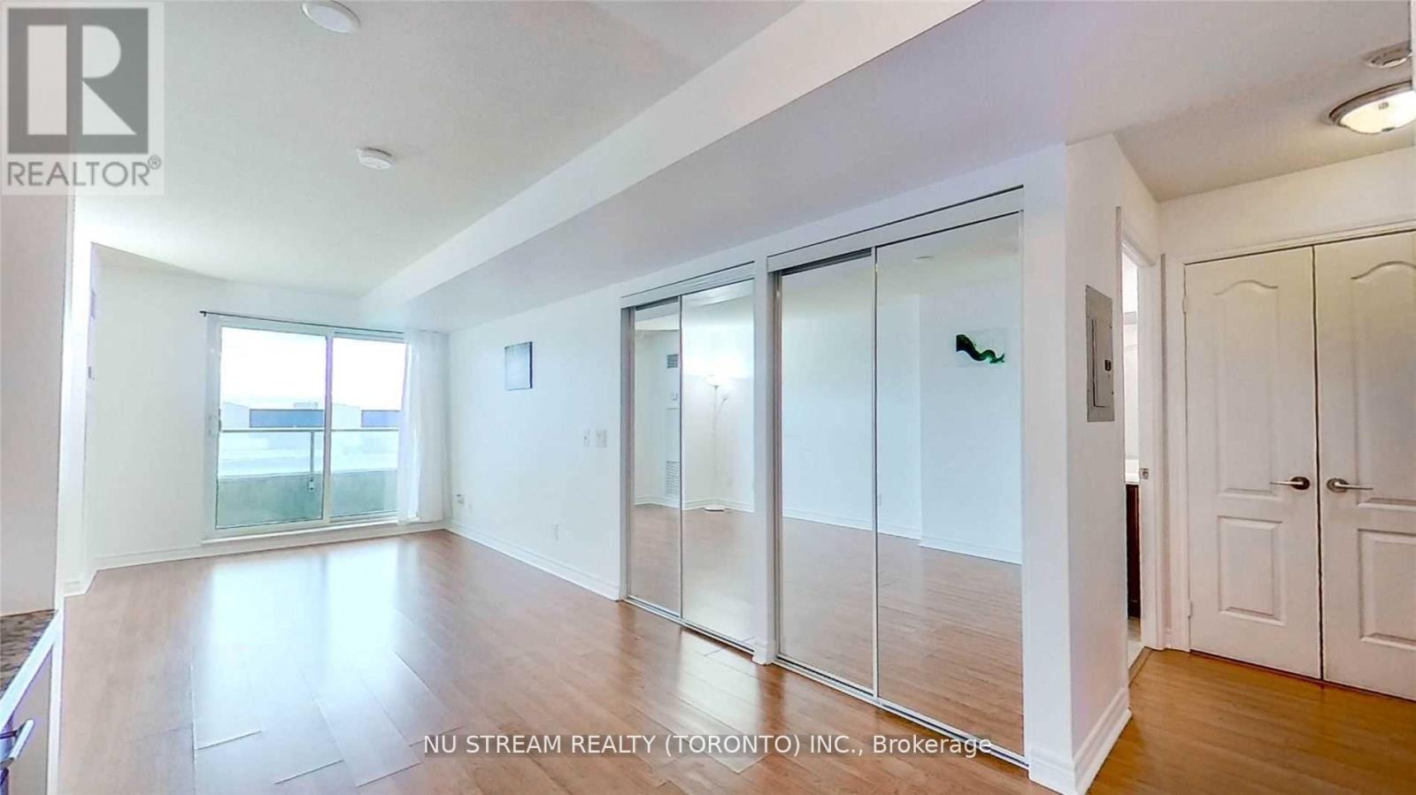 518 - 70 Town Centre Court, Toronto (Bendale), Ontario  M1P 0B2 - Photo 2 - E12822576