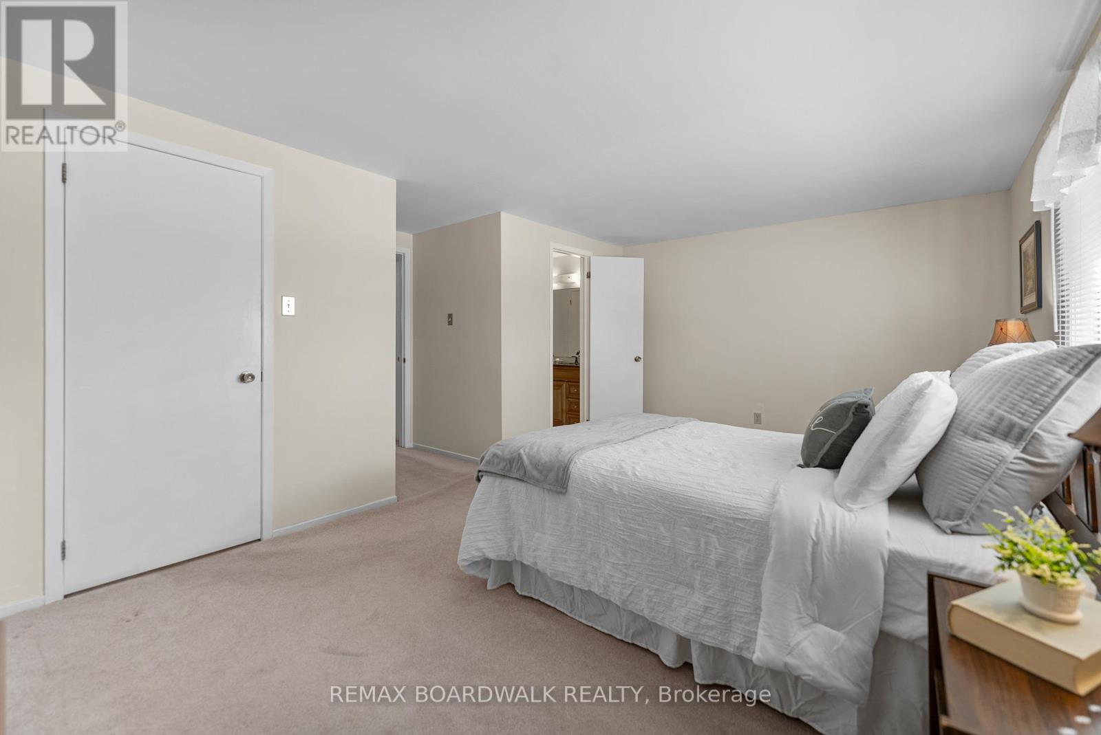 402 Sandhamn Private, Ottawa, Ontario  K1T 2Y9 - Photo 17 - X12734642