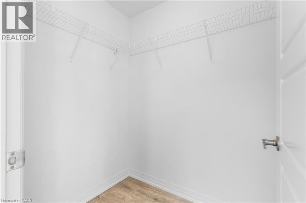 3285 Carding Mill Trail Unit# 403, Oakville, Ontario  L6M 1S1 - Photo 6 - 40814181