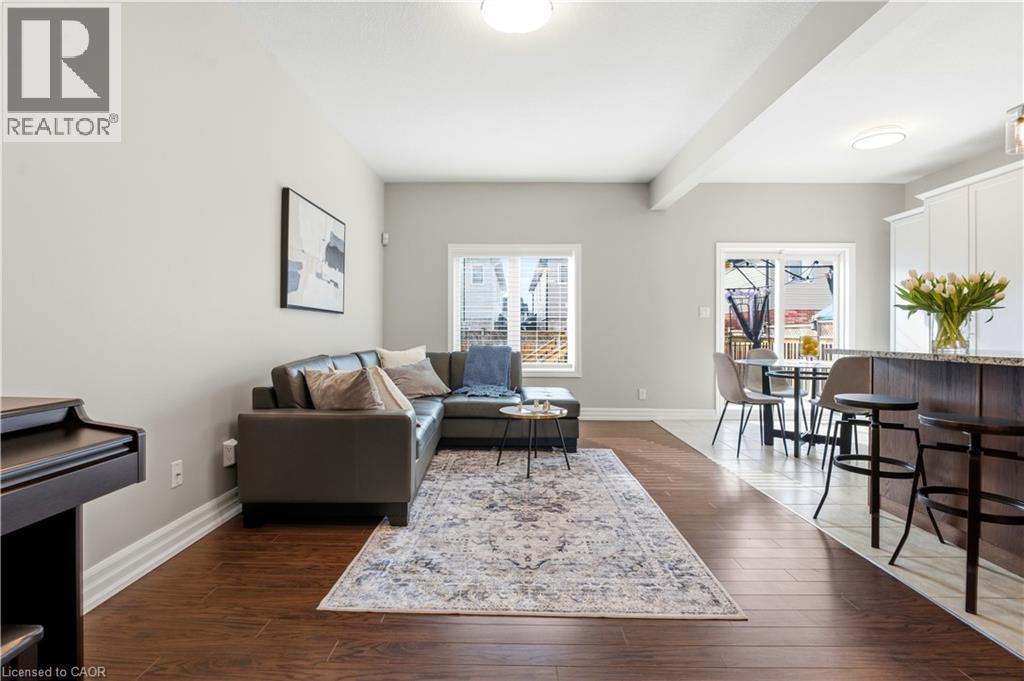 219 Moorlands Crescent, Kitchener, Ontario  N2P 0C3 - Photo 3 - 40813874