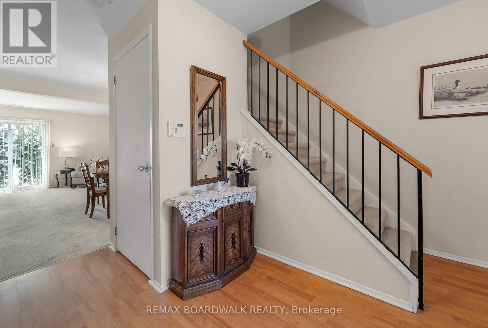 402 Sandhamn Private, Ottawa, Ontario  K1T 2Y9 - Photo 4 - X12734642