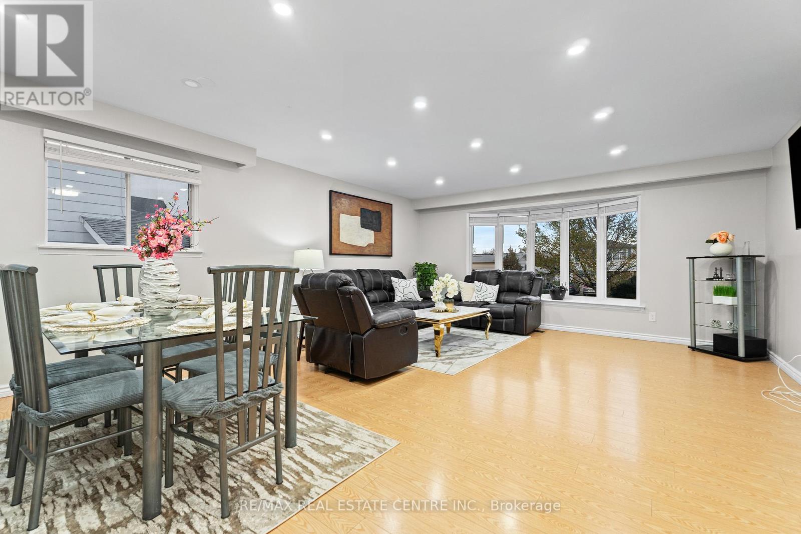 23 Jefferson Road, Brampton, Ontario  L6S 2G6 - Photo 21 - W12630982