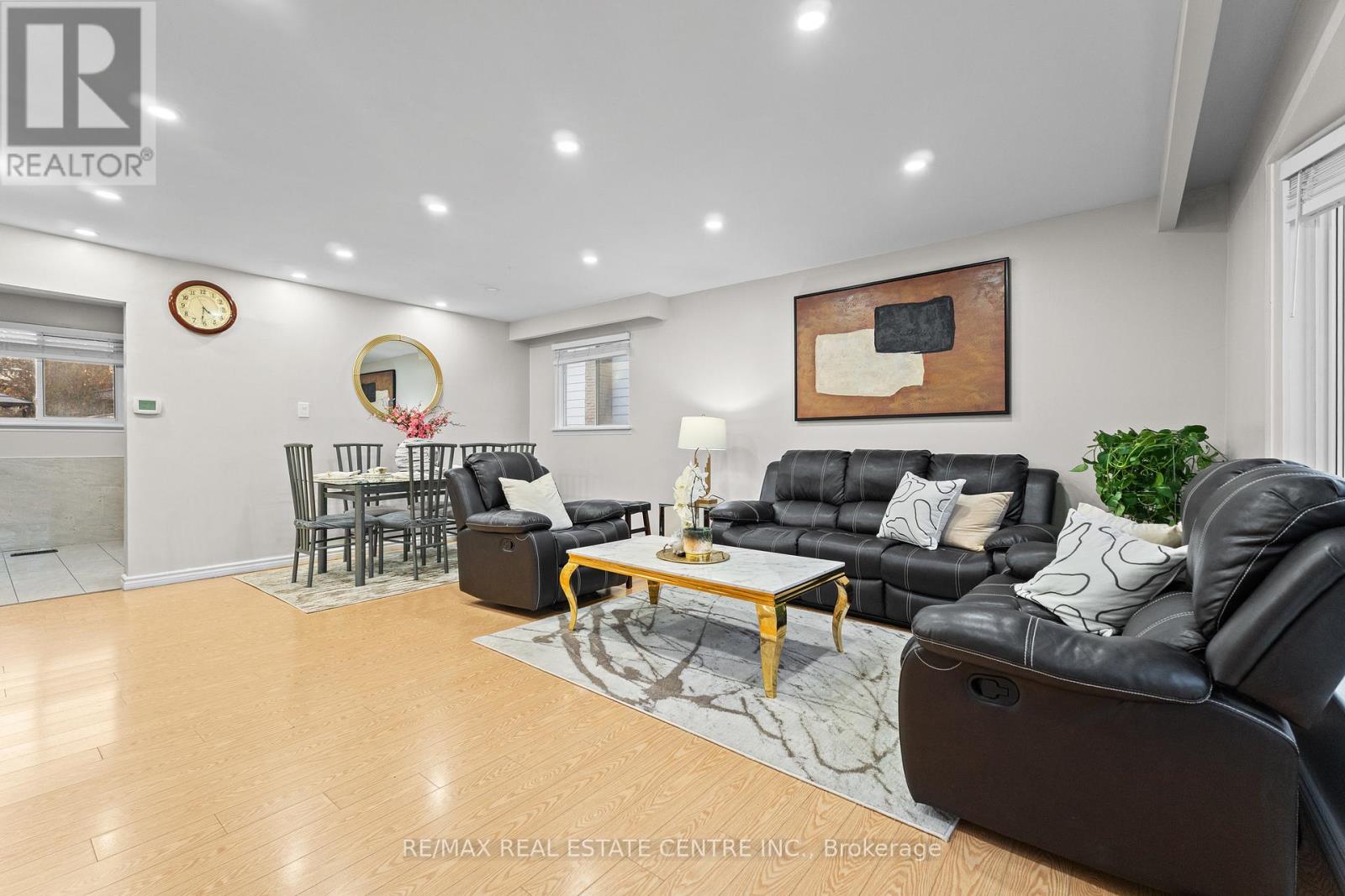 23 Jefferson Road, Brampton, Ontario  L6S 2G6 - Photo 17 - W12630982