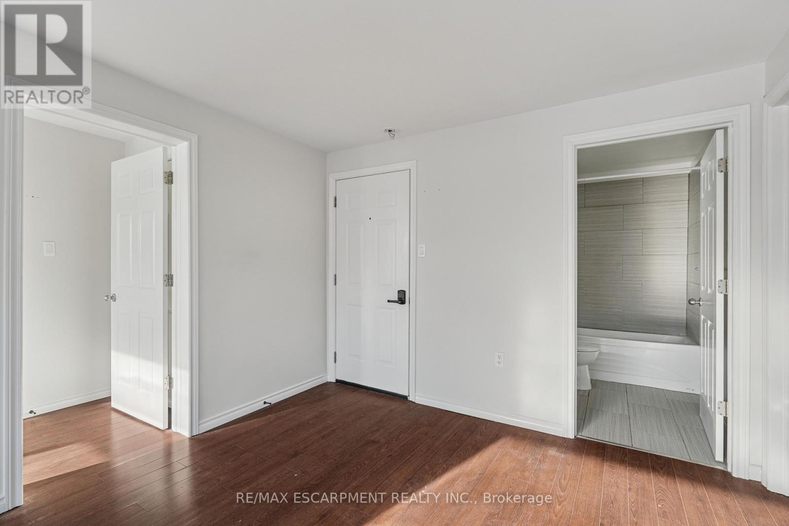 #1a - 1 Elgin Street N, Halton Hills (Ac Acton), Ontario  L7J 2B2 - Photo 9 - W12766964