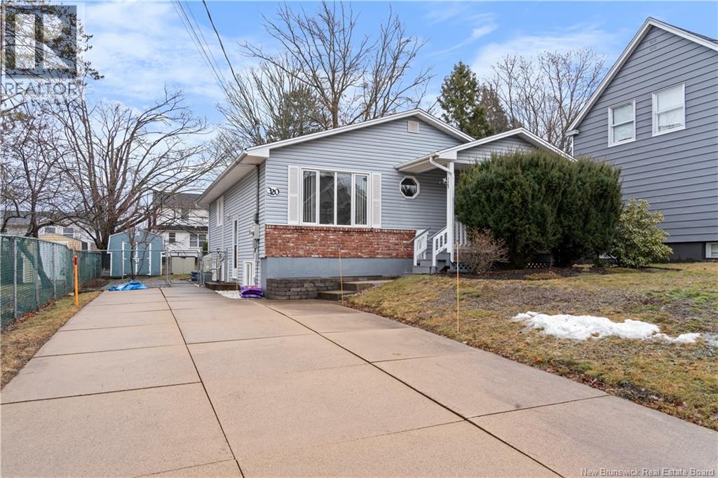 320 Yale Avenue, Riverview, New Brunswick  E1B 2B3 - Photo 1 - NB135152