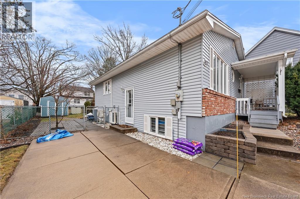 320 Yale Avenue, Riverview, New Brunswick  E1B 2B3 - Photo 3 - NB135152