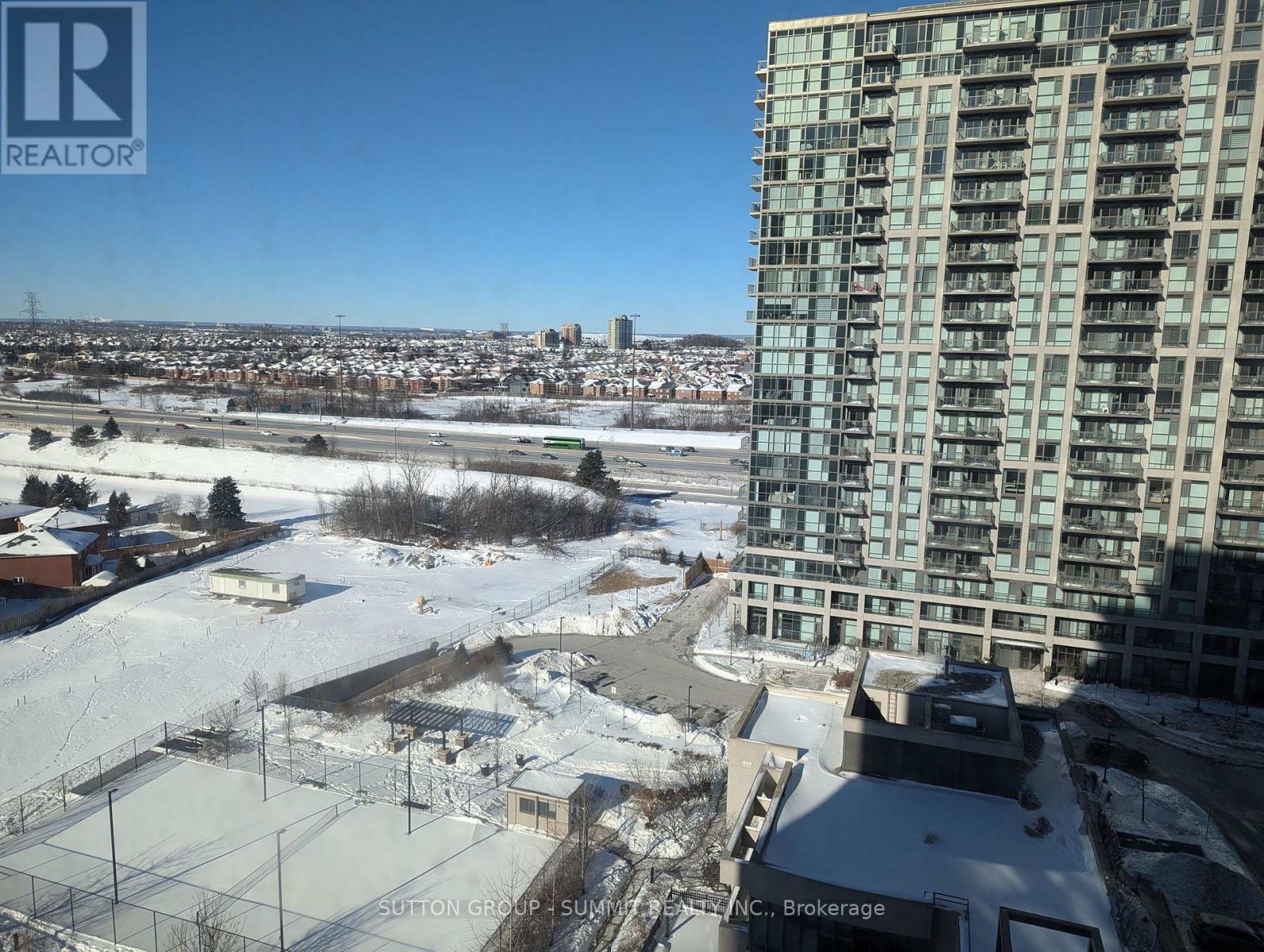 1616 - 335 Rathburn Road, Mississauga (City Centre), Ontario  L5B 0C8 - Photo 2 - W12747682