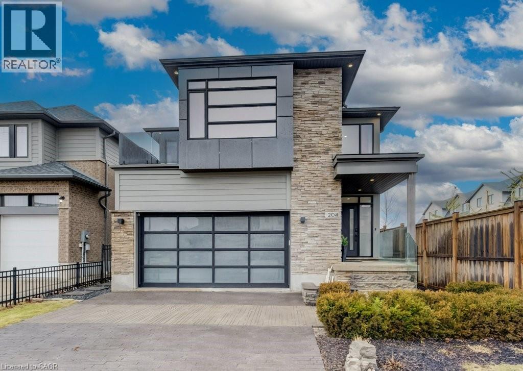 204 Carriage Way, Waterloo, Ontario  N2K 0C6 - Photo 1 - 40803937