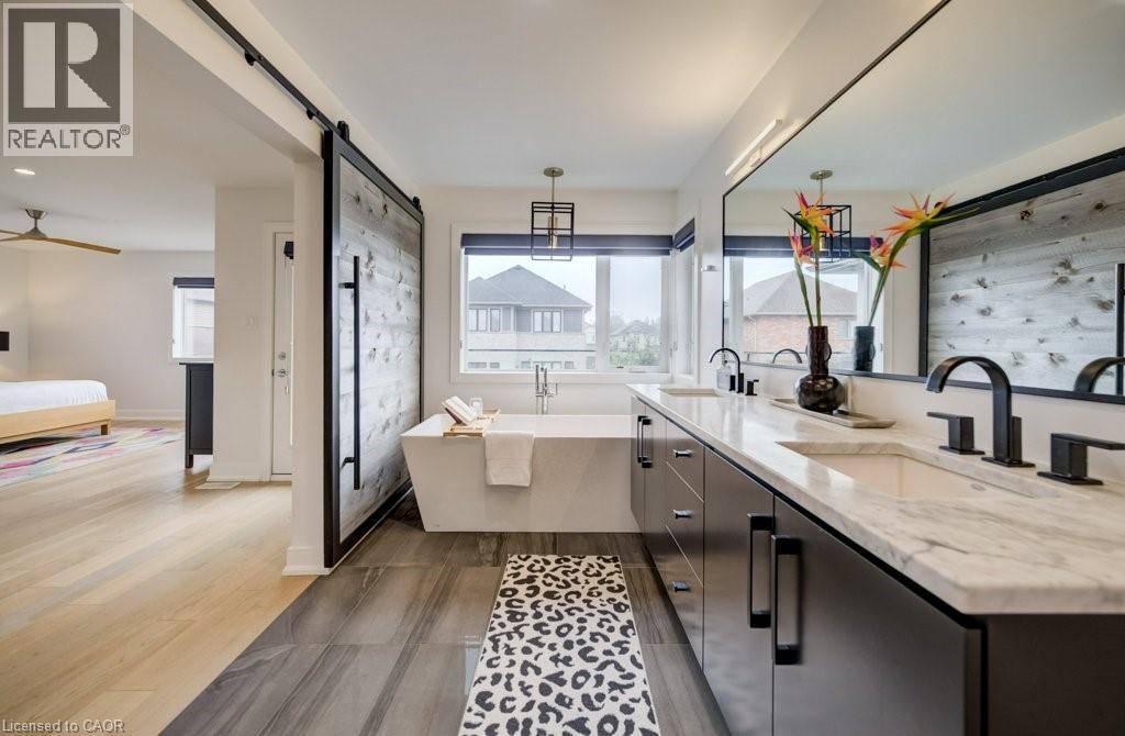 204 Carriage Way, Waterloo, Ontario  N2K 0C6 - Photo 34 - 40803937