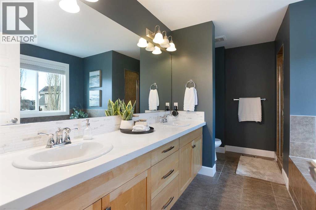 2016 Windsong Drive SW, Airdrie, Alberta  T4B 0P6 - Photo 28 - A2293326