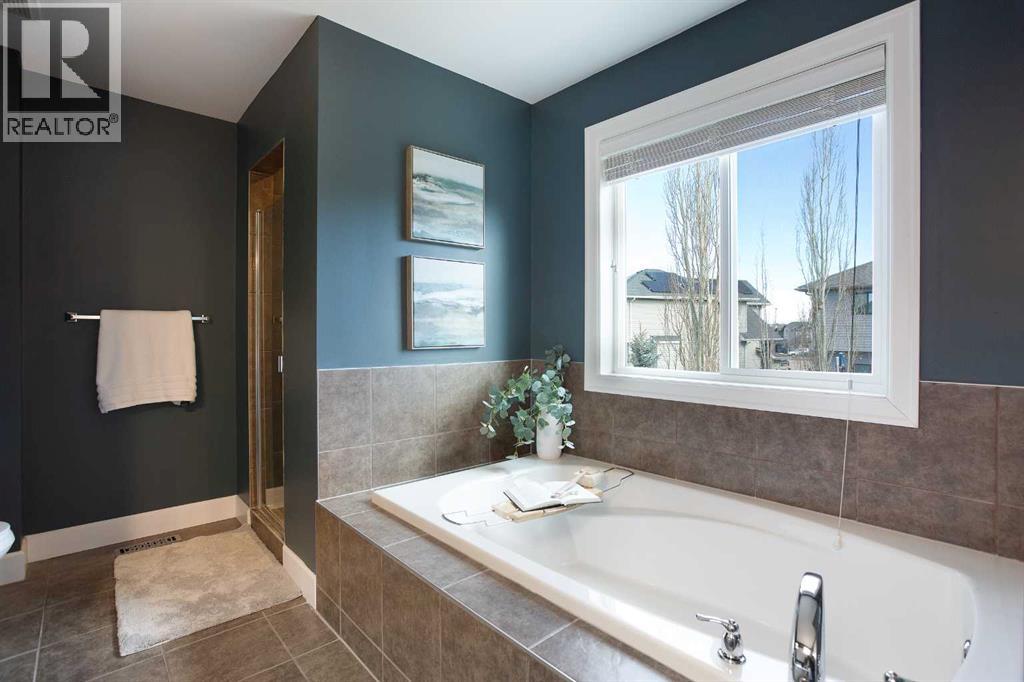 2016 Windsong Drive SW, Airdrie, Alberta  T4B 0P6 - Photo 29 - A2293326