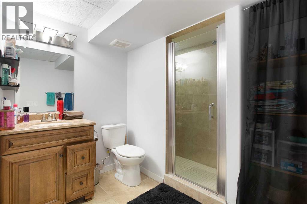 2016 Windsong Drive SW, Airdrie, Alberta  T4B 0P6 - Photo 36 - A2293326