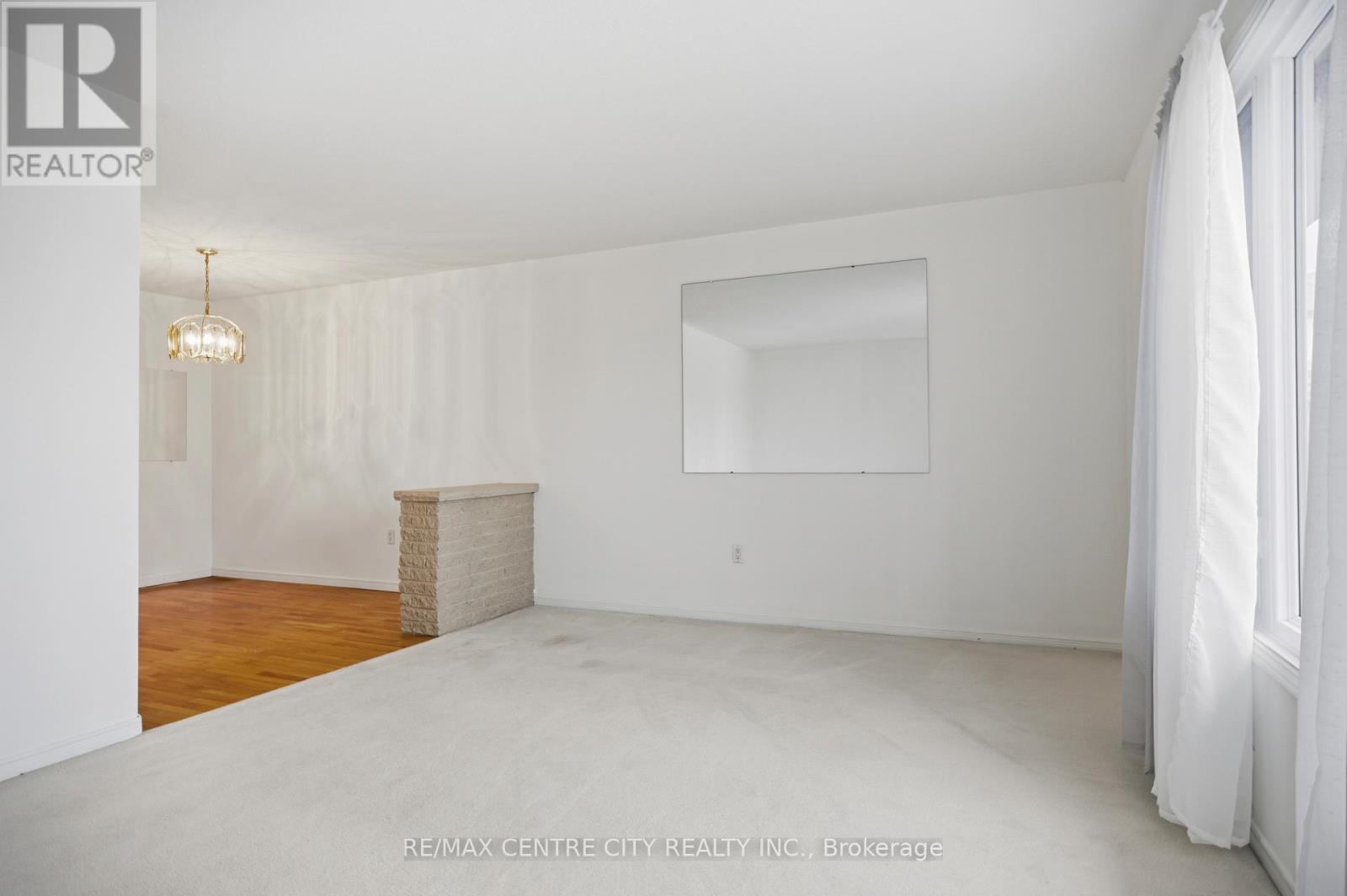 Photo 4 of 24 for 14 Juno Drive