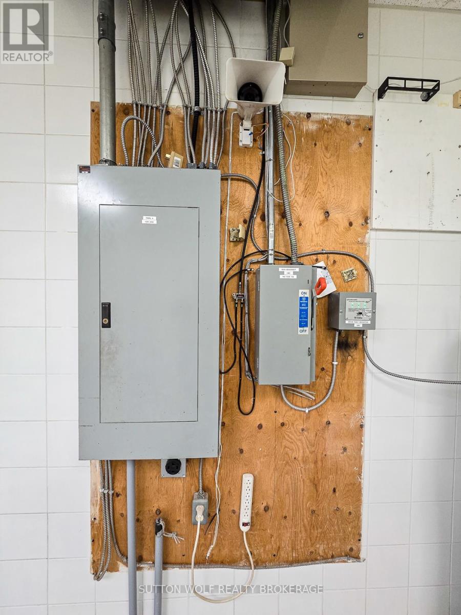 999 Talbot Street, St. Thomas, Ontario  N5P 3L3 - Photo 10 - X12909598