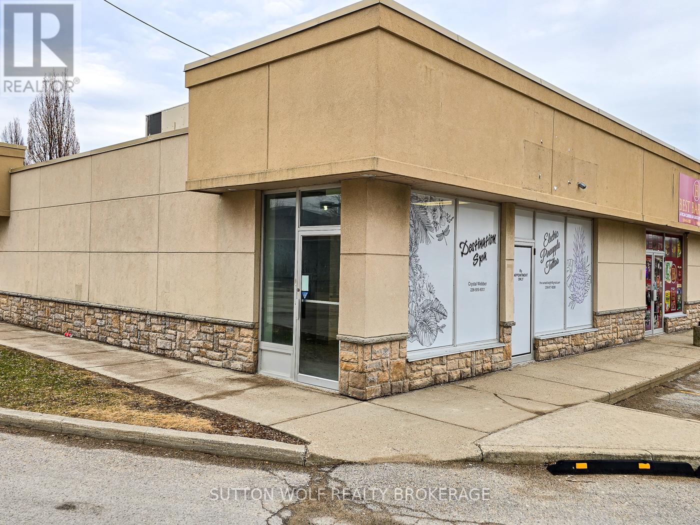 999 Talbot Street, St. Thomas, Ontario  N5P 3L3 - Photo 3 - X12909598