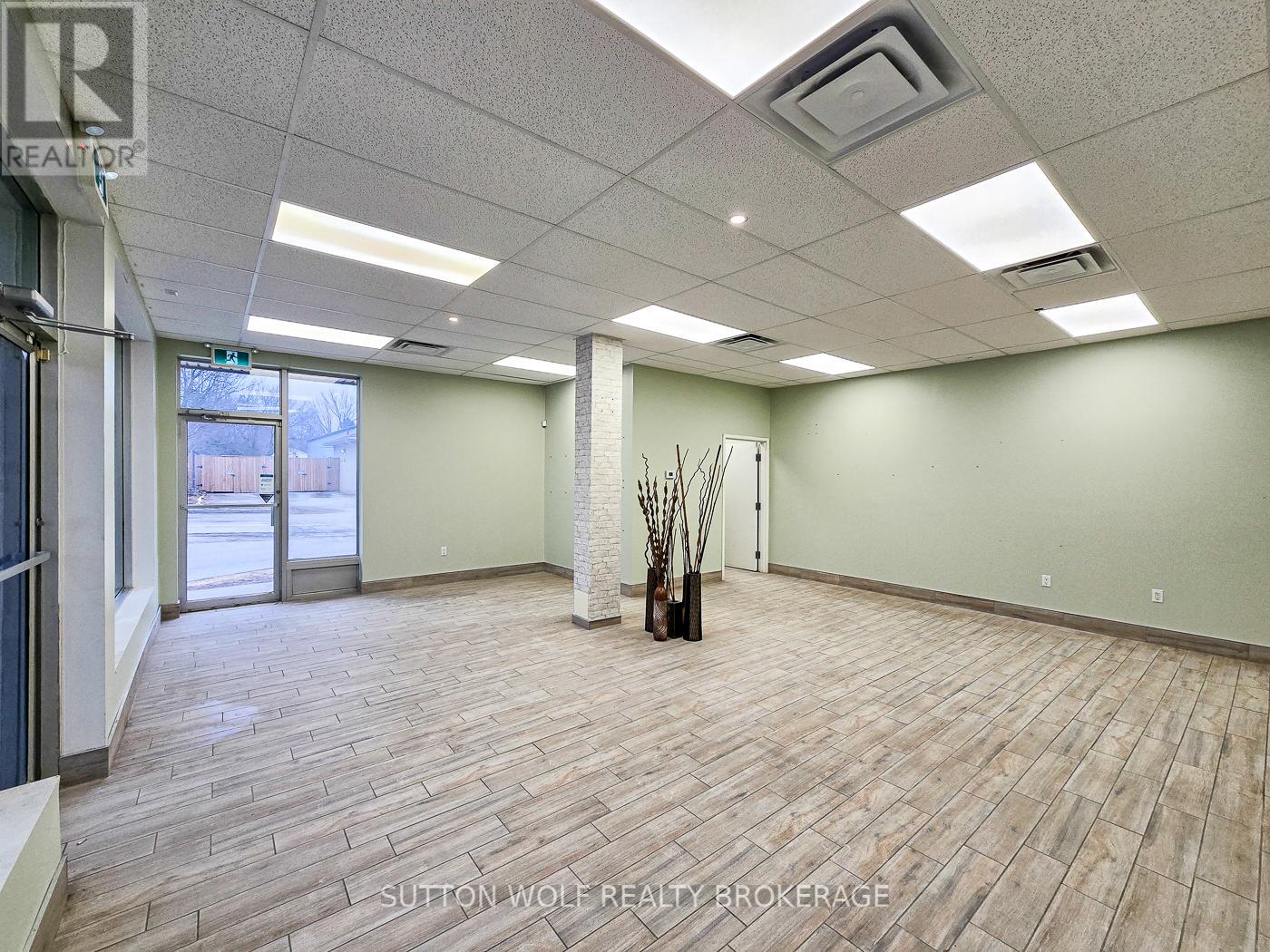 999 Talbot Street, St. Thomas, Ontario  N5P 3L3 - Photo 5 - X12909598