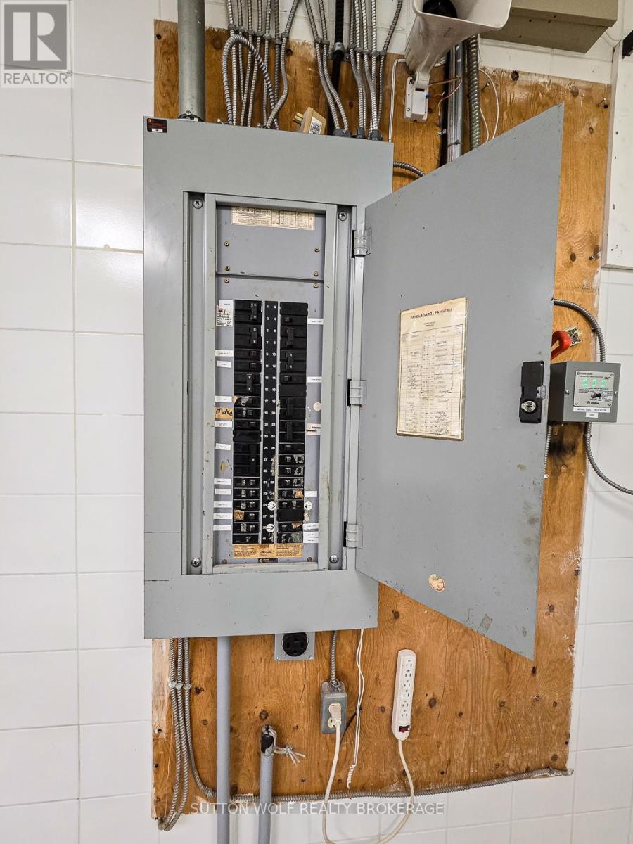 999 Talbot Street, St. Thomas, Ontario  N5P 3L3 - Photo 9 - X12909598