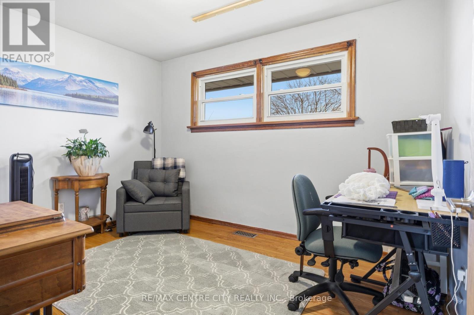 Photo 10 of 23 for 32 Coyne Street