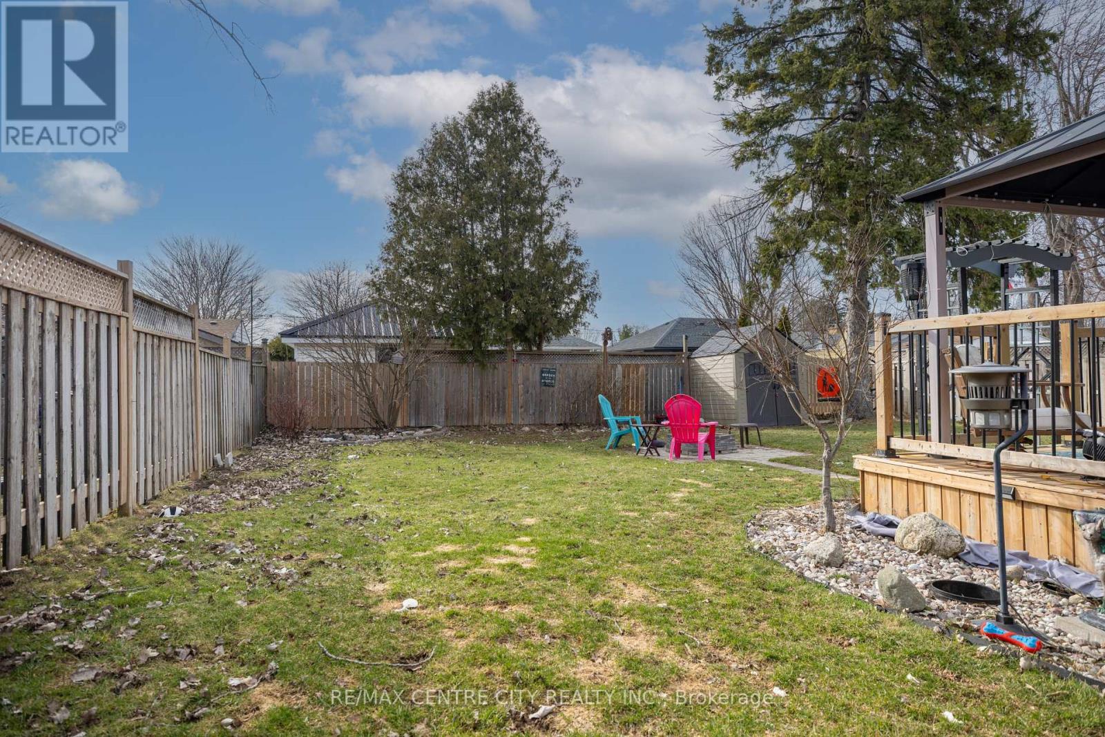 Photo 22 of 23 for 32 Coyne Street