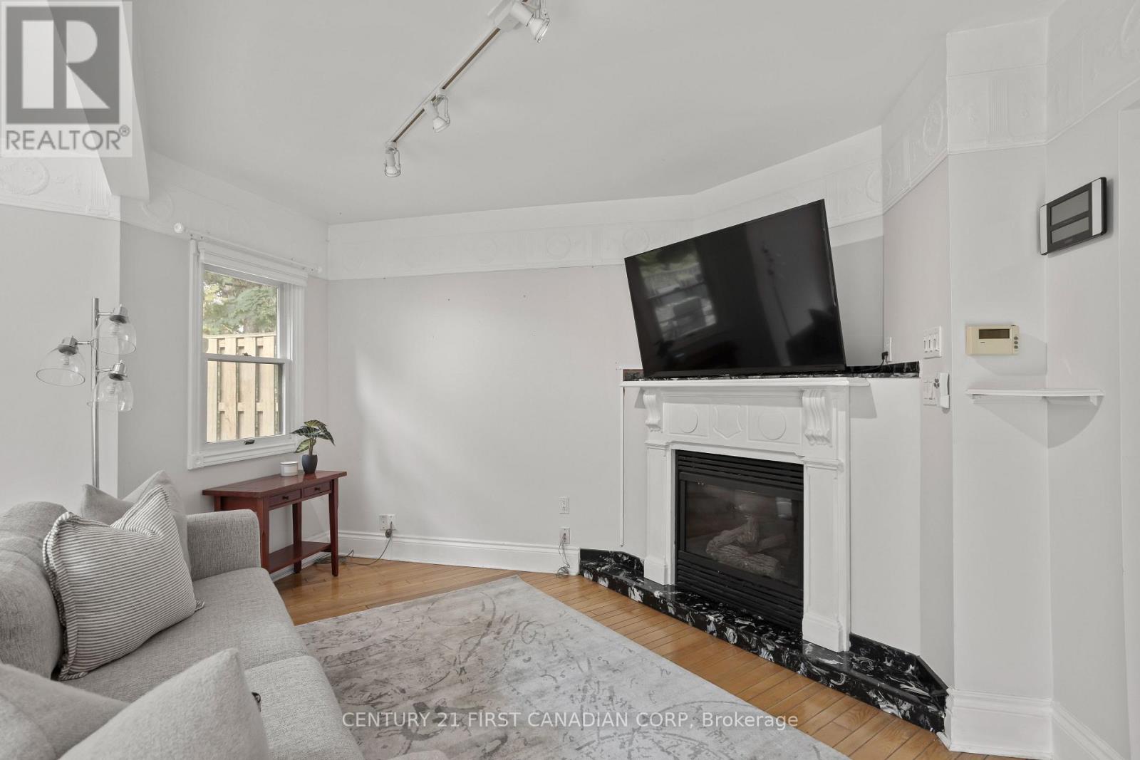 16 Woodward Avenue, London North, Ontario  N6H 2G7 - Photo 15 - X12909778