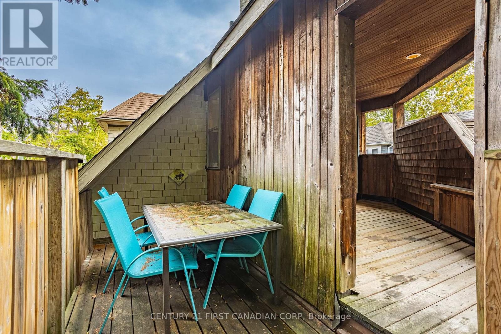 16 Woodward Avenue, London North, Ontario  N6H 2G7 - Photo 41 - X12909778