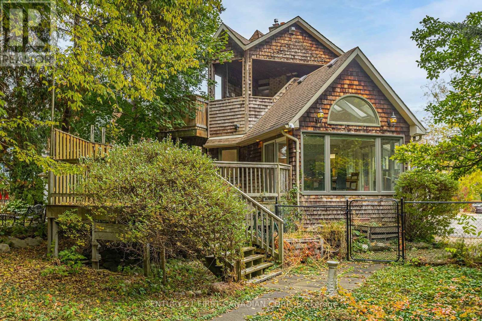 16 Woodward Avenue, London North, Ontario  N6H 2G7 - Photo 47 - X12909778