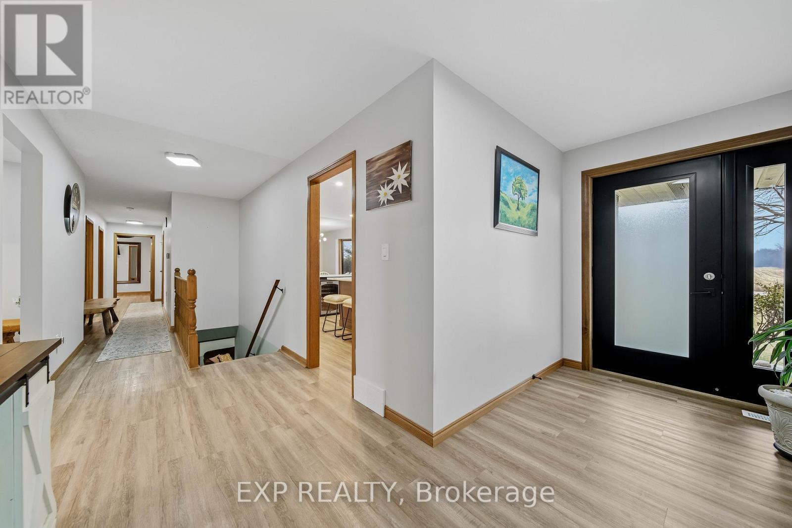 5864 Inadale Drive, Adelaide Metcalfe, Ontario  N7G 3H4 - Photo 21 - X12909792