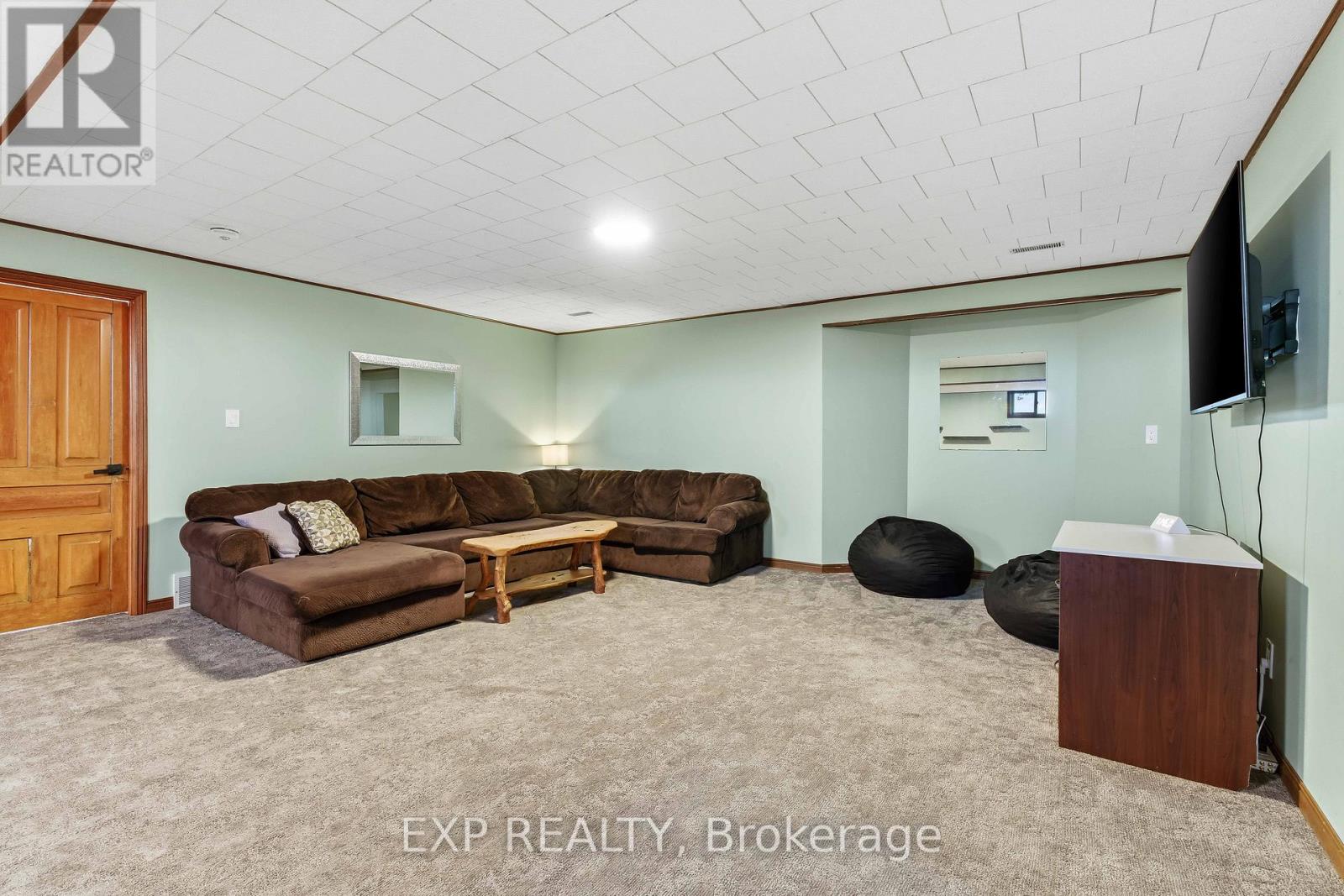 5864 Inadale Drive, Adelaide Metcalfe, Ontario  N7G 3H4 - Photo 25 - X12909792