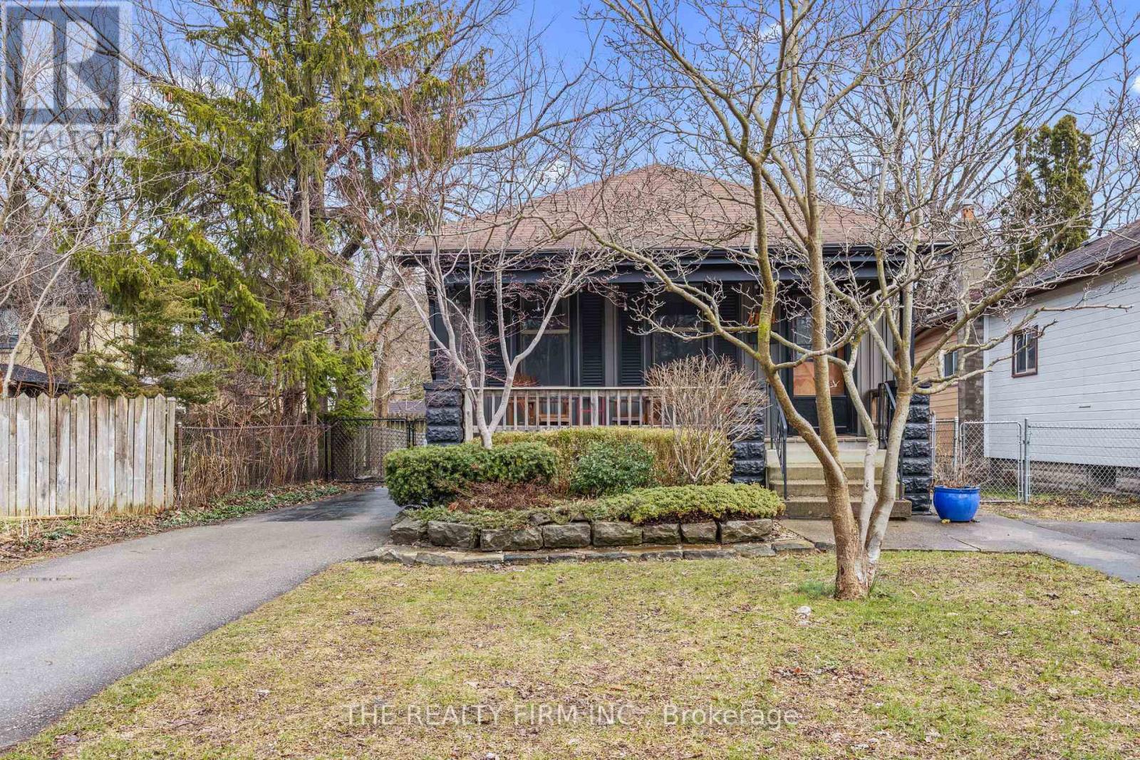 154 Colborne Street, London East, Ontario  N6B 2R9 - Photo 3 - X12909828