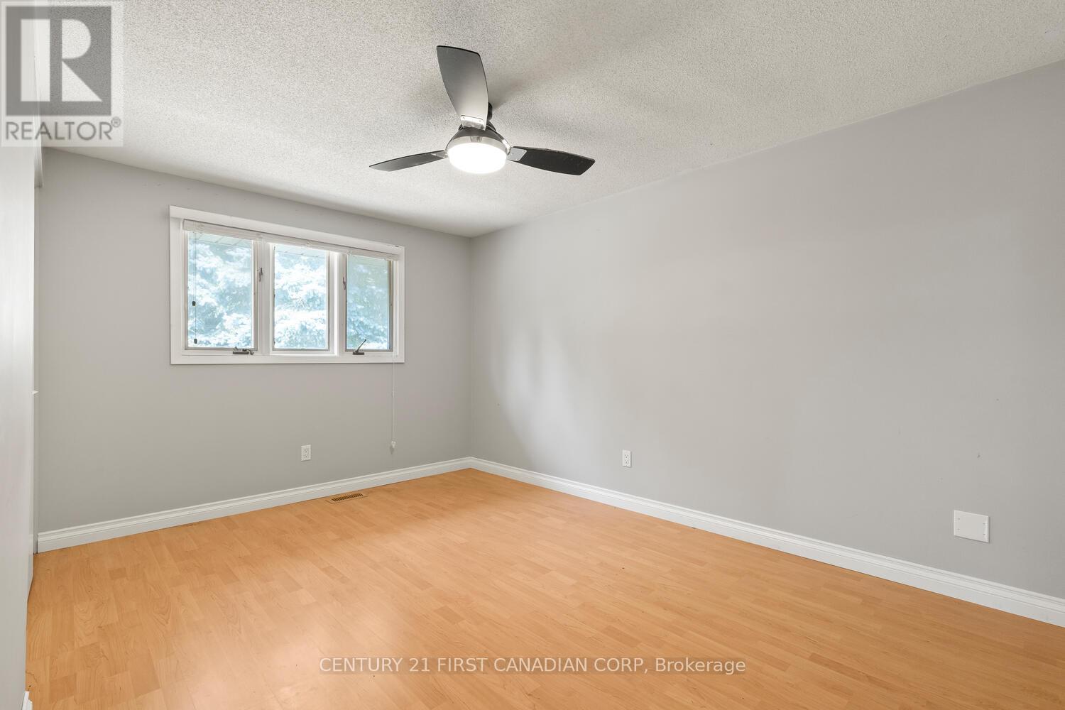 7 Rollscourt Gardens, London North, Ontario  N6G 1L9 - Photo 10 - X12909858