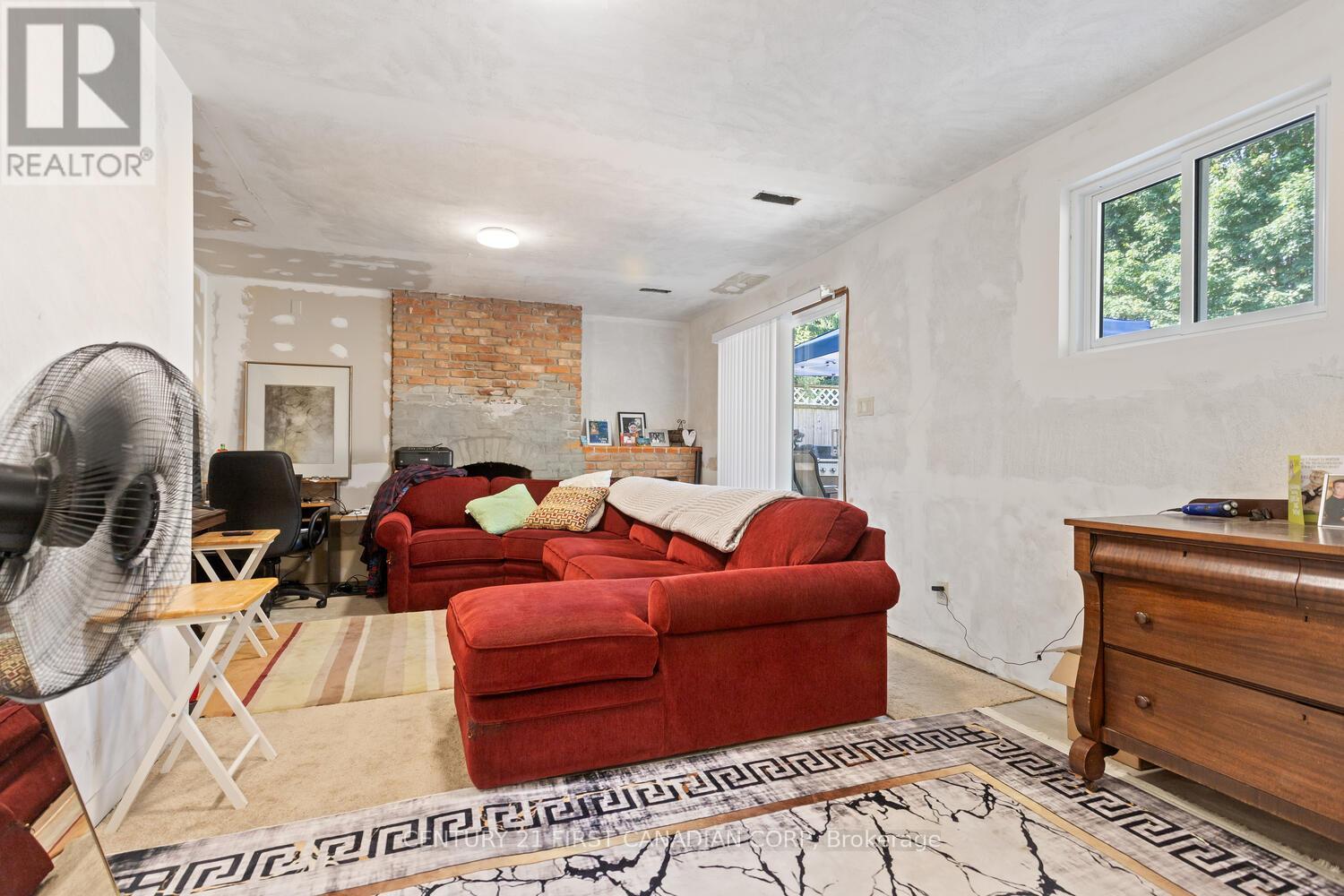 7 Rollscourt Gardens, London North, Ontario  N6G 1L9 - Photo 18 - X12909858