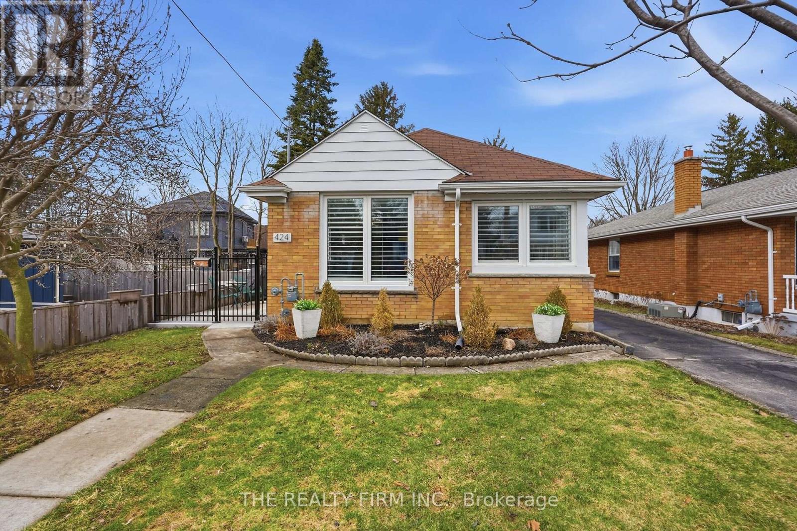 $569,900424 Hickson Avenue, London South, Ontario